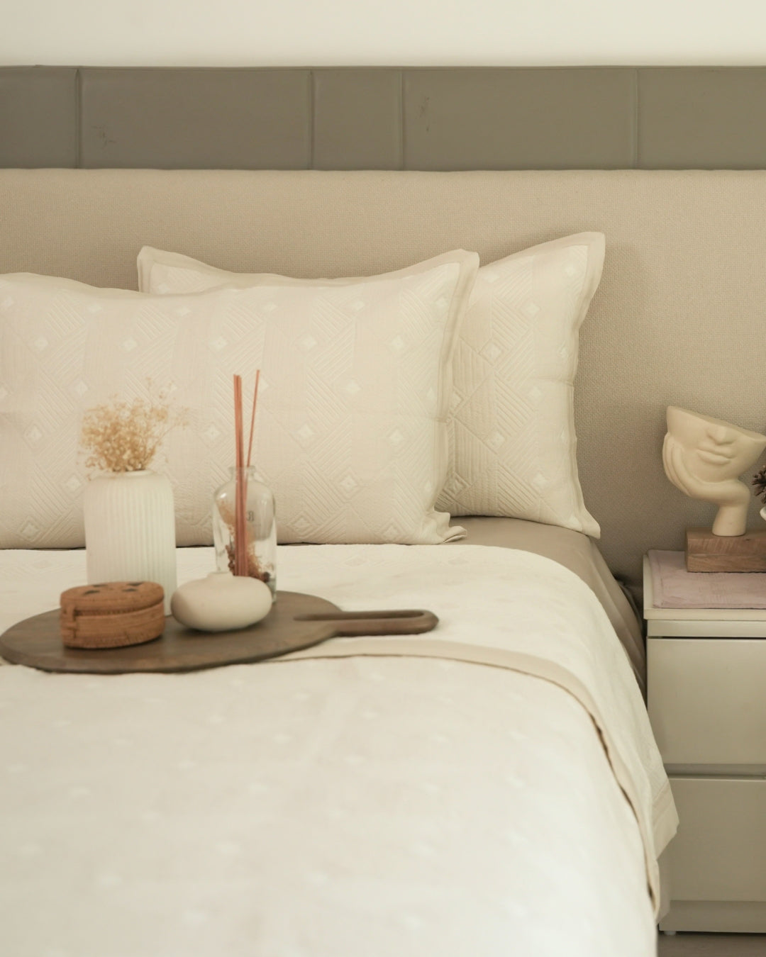 Prism Ivory Cotton Jacquard Bedspread Set