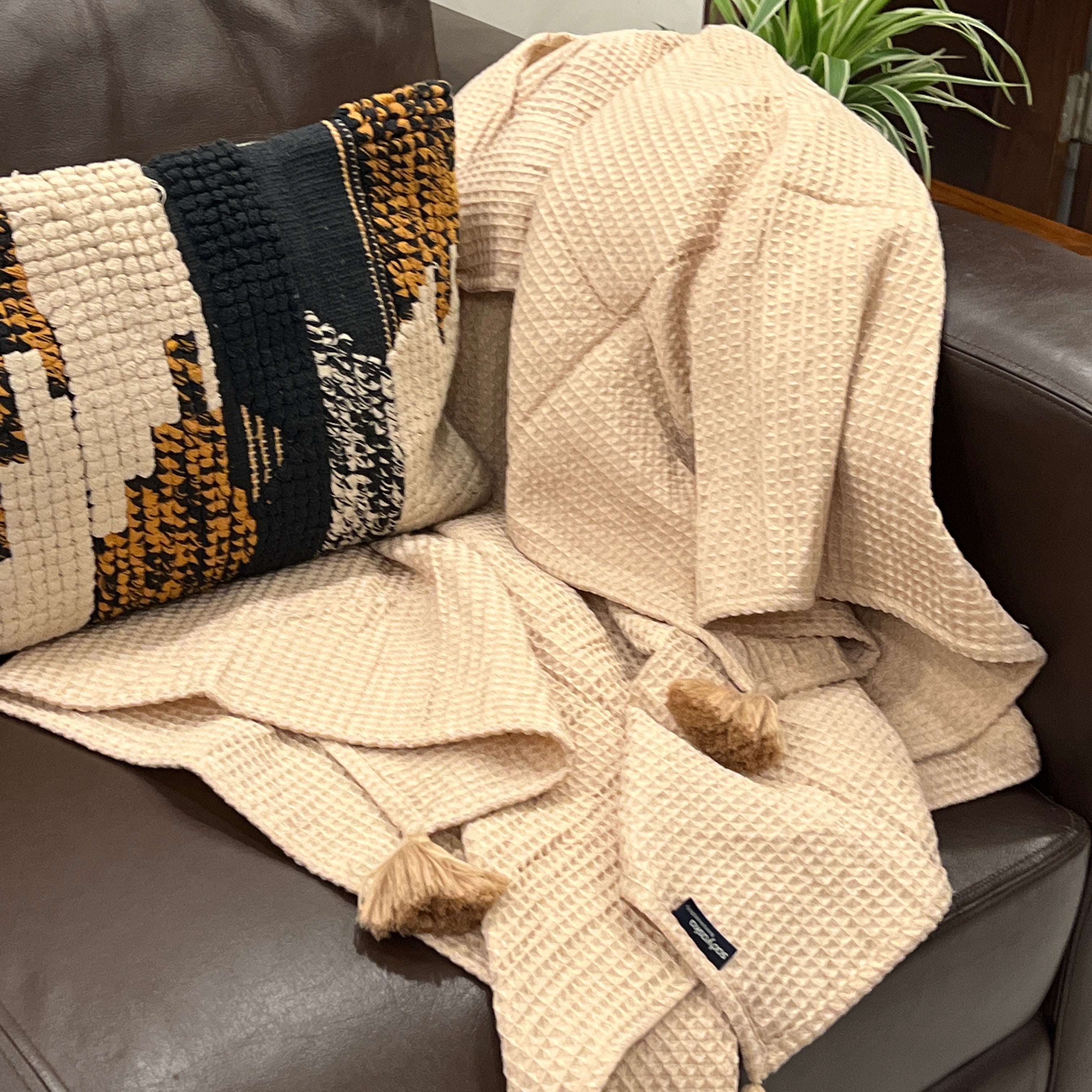 Honeycomb Oats Beige Woven Throw with Tassels