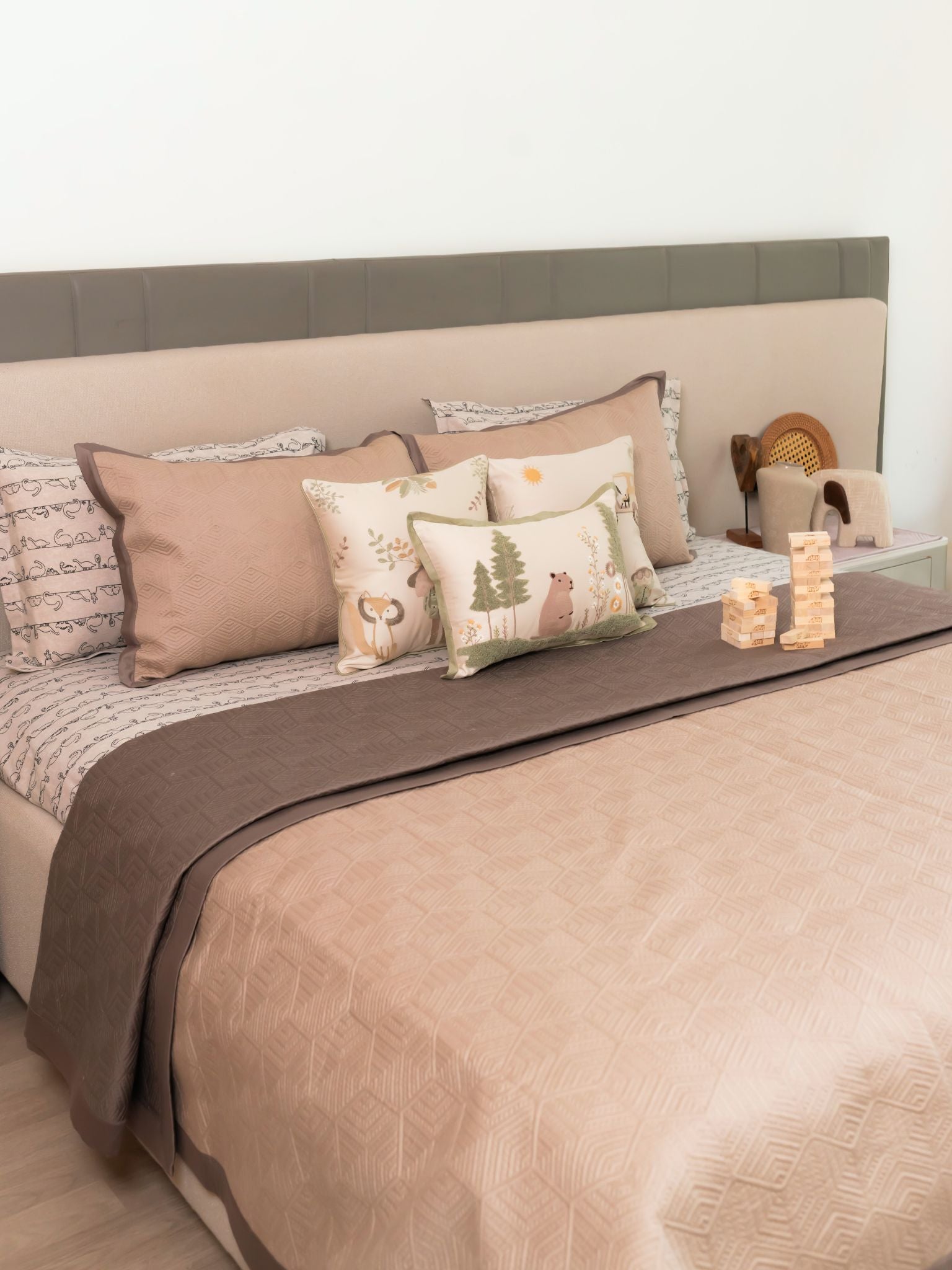 Safari Edition Sand Taupe Kids Cotton Bedding Set (10 PC Set)