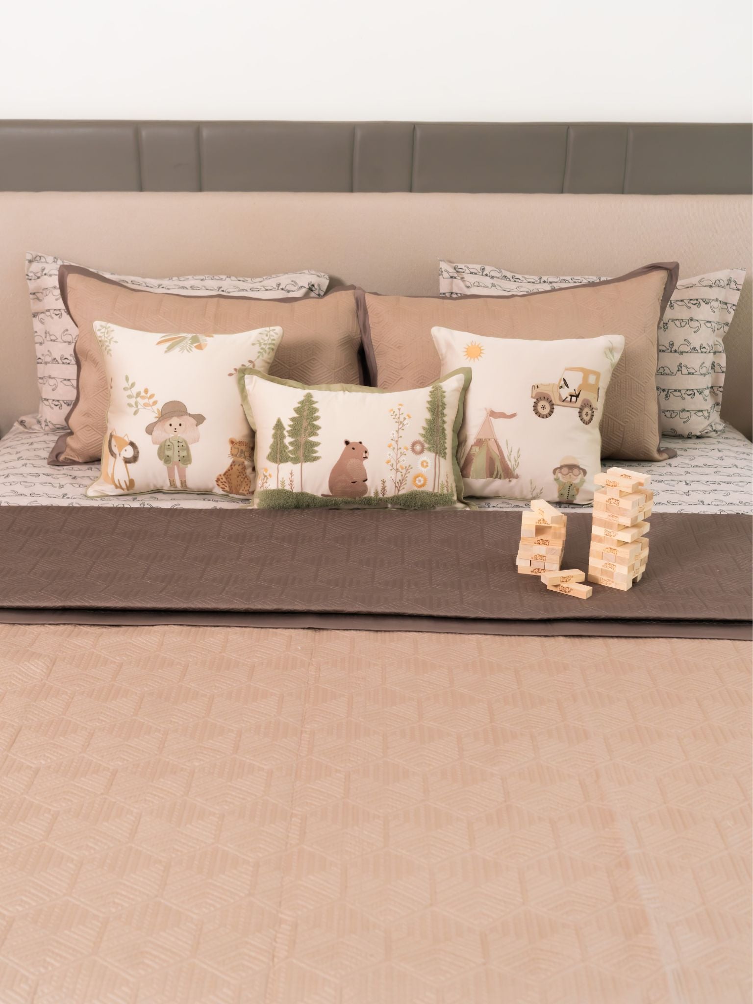 Safari Edition Sand Taupe Kids Cotton Bedding Set (10 PC Set)