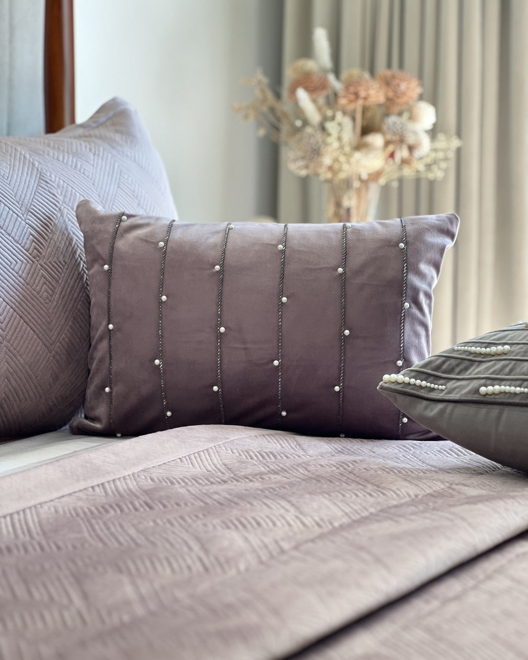 Decorative Twinkle Lilac Velvet Cushion Cover 12x18