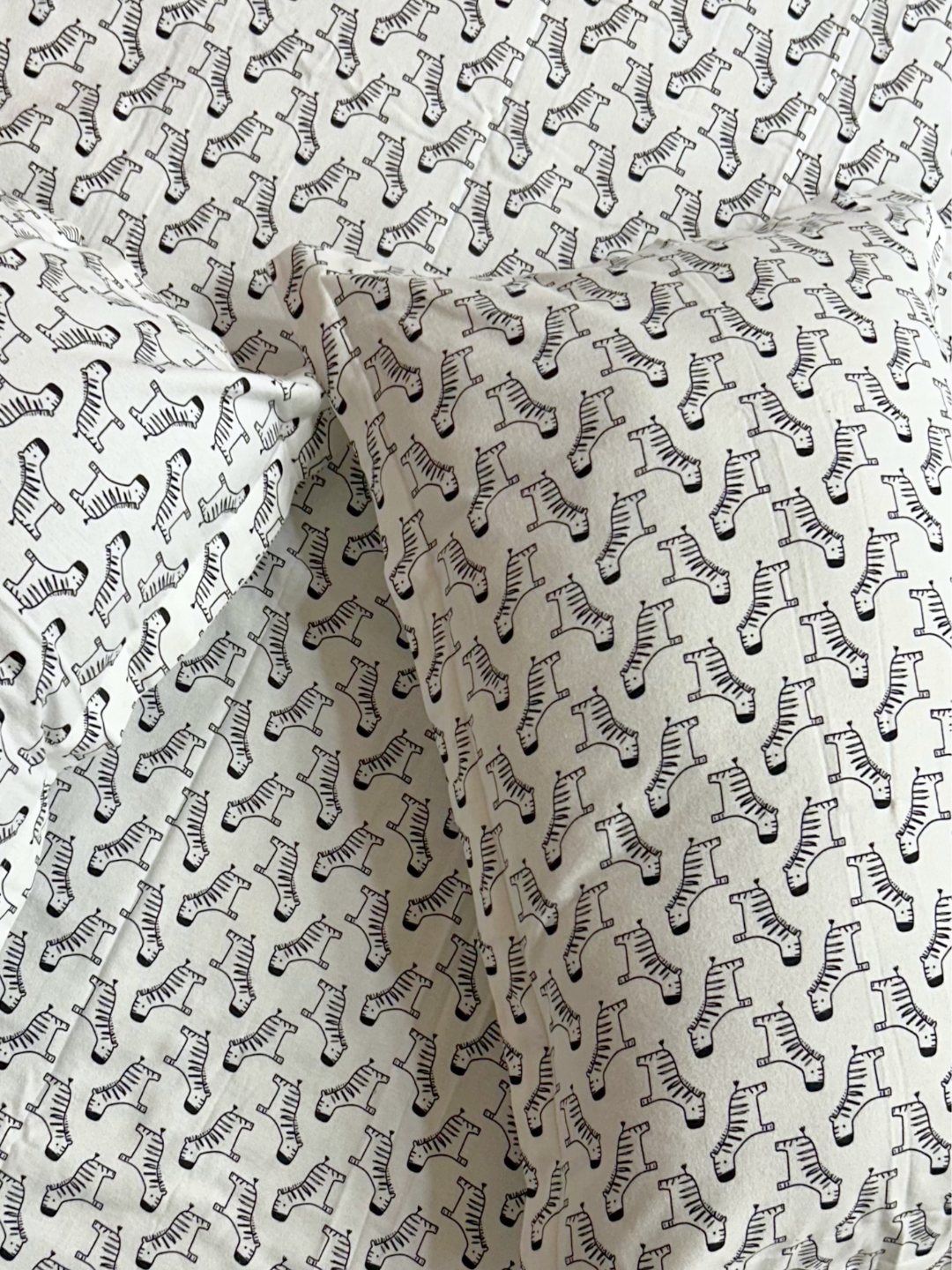 White Zebra Ivory Printed Cotton Kids Bedsheet Set
