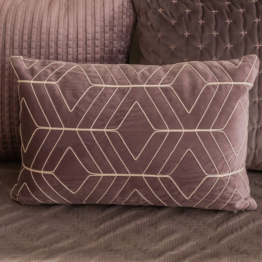 Decorative Garnet Lilac Velvet Cushion Cover 12x18